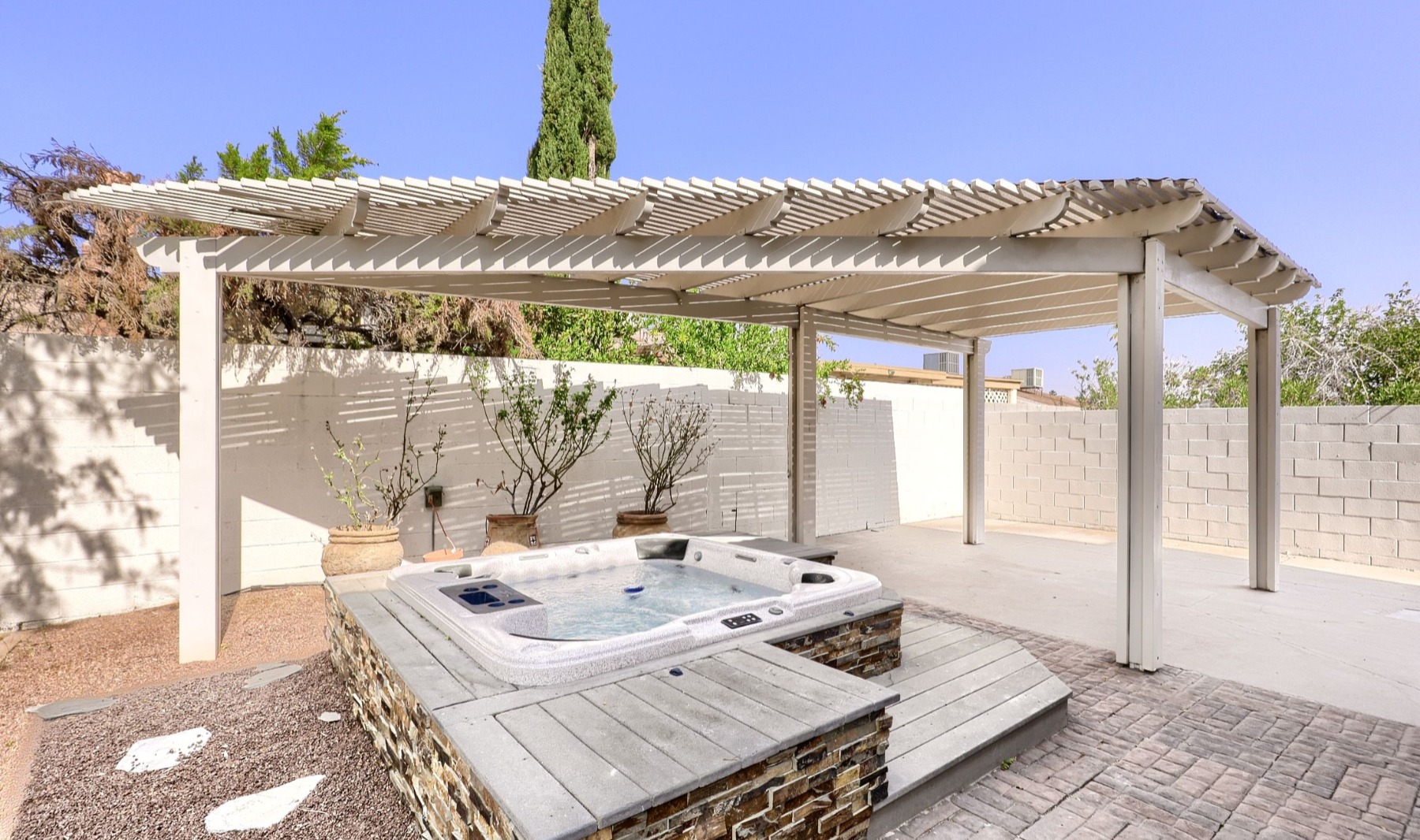 Beautiful Las Vegas home with NO HOA | Image Title