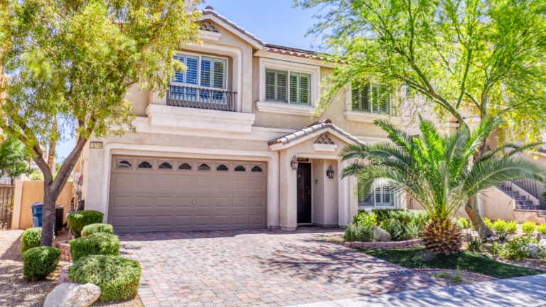 Henderson Property close to new Las Vega Andrew Sasquatch Lunsford Signature Real Estate Group