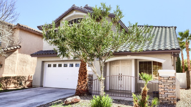 Summerlin Pool Home Andrew Sasquatch Lunsford Signature Real Estate Group